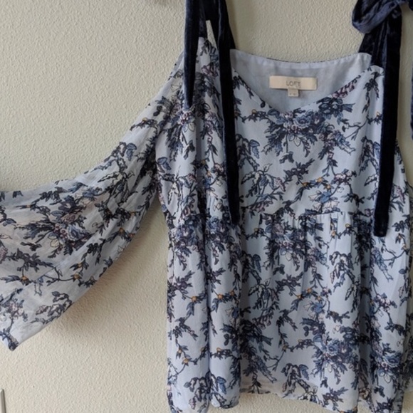 Loft top cold shoulder floral - Picture 3 of 5